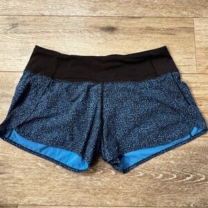 Lululemon Speed Short Blue Dot Print Size 8 2.5” Run Shorts Pre Hotty Hot